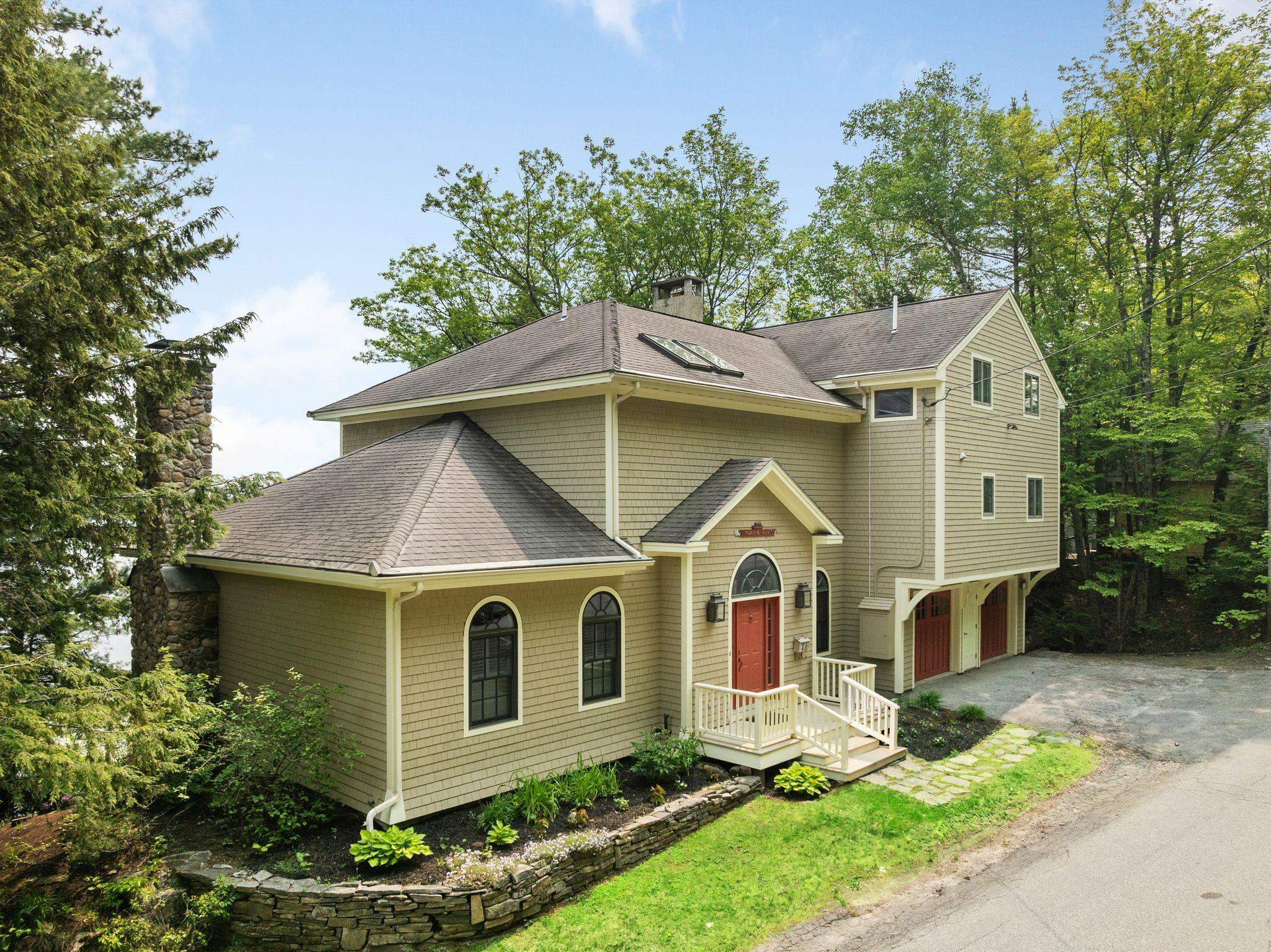 Sunapee, New Hampshire 03782, United States, 5 Bedrooms Bedrooms, ,5 BathroomsBathrooms,Residential,Active,100047