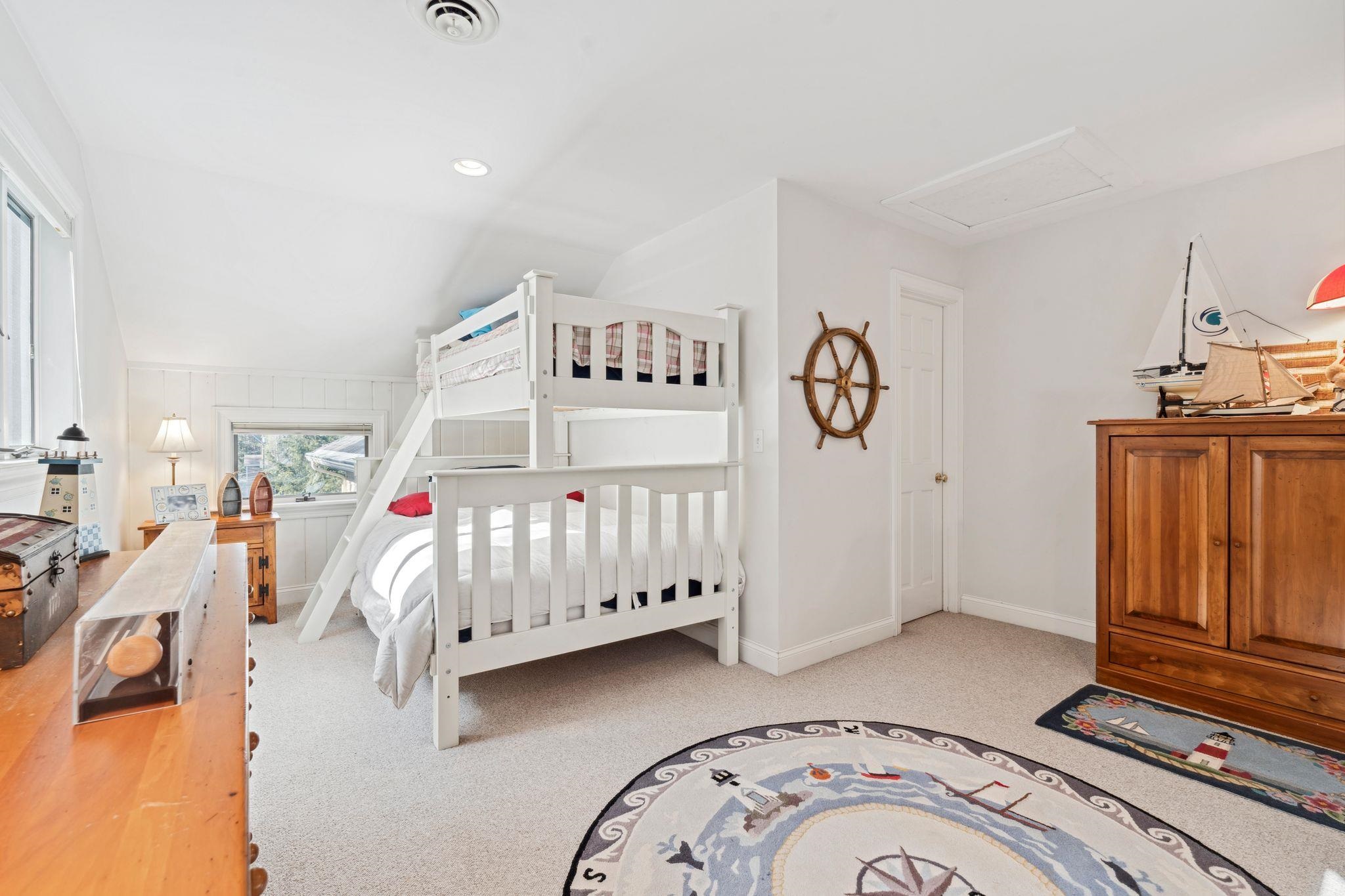 Sunapee, New Hampshire 03782, United States, 5 Bedrooms Bedrooms, ,5 BathroomsBathrooms,Residential,Active,100047