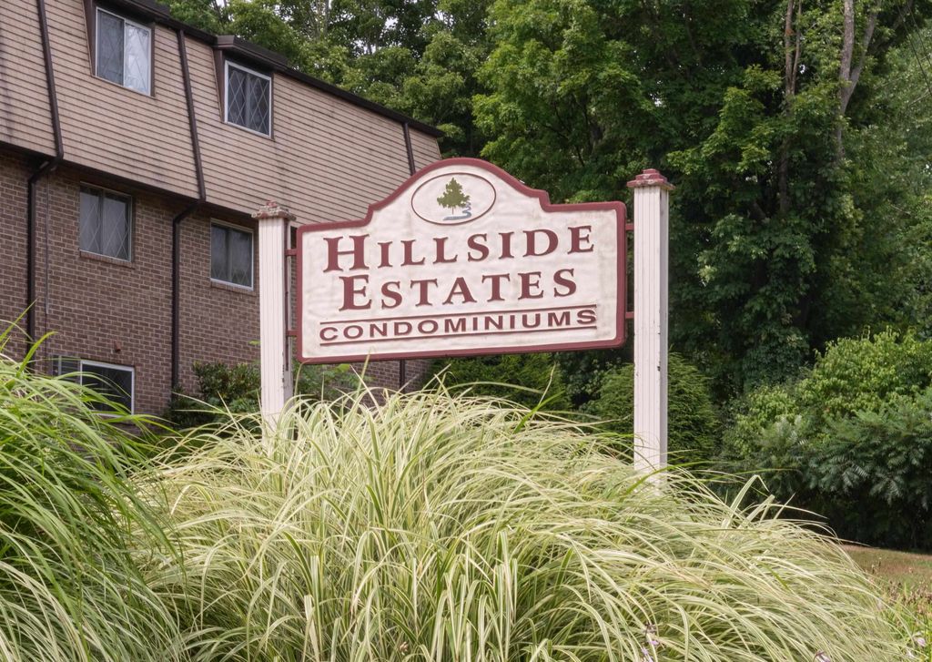 Photo of 5 Silvestri Circle #14, Derry, NH 03038 (MLS # 5084067)