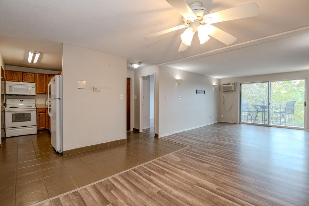 Photo of 5 Silvestri Circle #14, Derry, NH 03038 (MLS # 5084067)