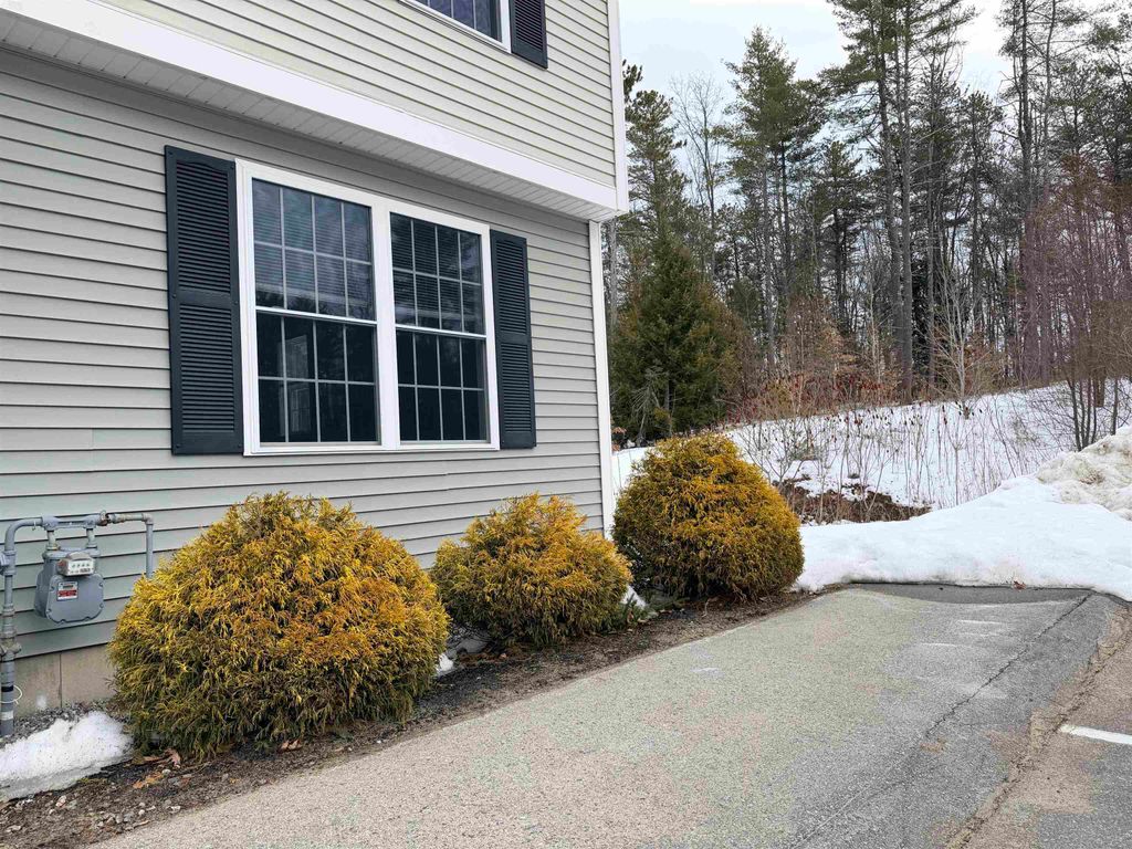 Photo of 8 Red Oak Way, Boscawen, NH 03303 (MLS # 5079367)