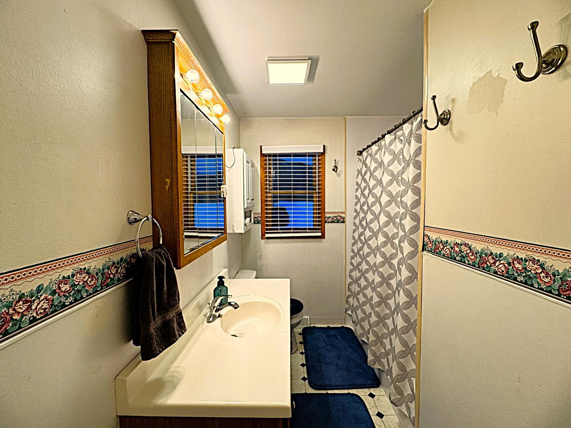 Addison, Vermont 05491, United States, 3 Bedrooms Bedrooms, ,1 BathroomBathrooms,Residential,Active,252069