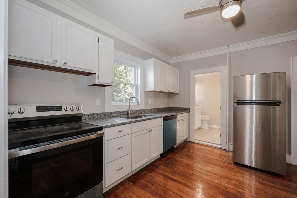 Photo of 107 Arlington Street #A, Manchester, NH 03104 (MLS # 5066997)