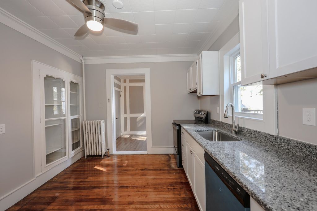 Photo of 107 Arlington Street #A, Manchester, NH 03104 (MLS # 5066997)