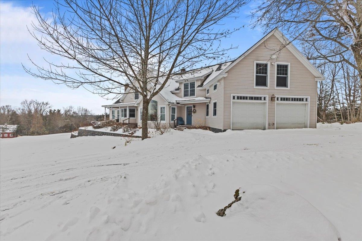 Shoreham, Vermont 05770, United States, 4 Bedrooms Bedrooms, ,3 BathroomsBathrooms,Residential,Pending,21581