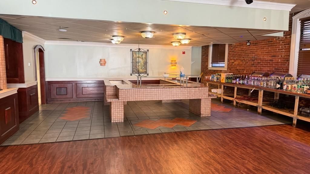 Photo of 62 Lowell Street, Manchester, NH 03101 (MLS # 5071163)