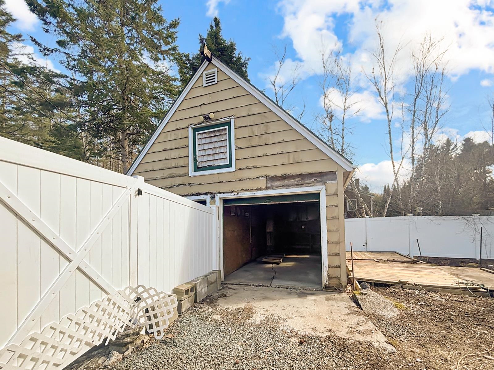 24 Morrison Hill Drive