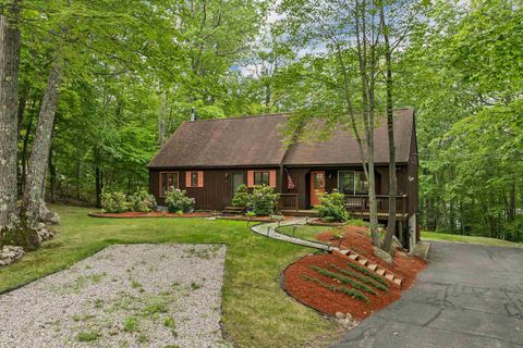 Photo of 262 Beechnut Drive, Conway, NH 03860 (MLS # 5046071)