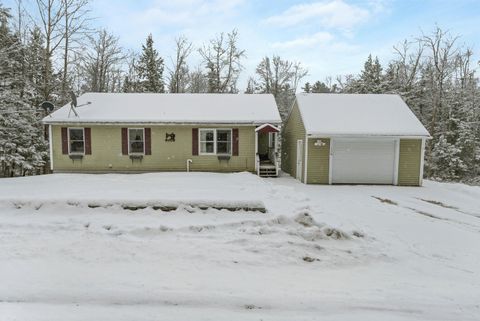 Photo of 156 Trotting Track Road, Wolfeboro, NH 03894 (MLS # 5072068)