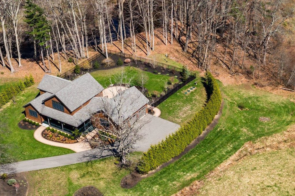 Photo of 177 Winnicut Road, Greenland, NH 03840 (MLS # 5085289)