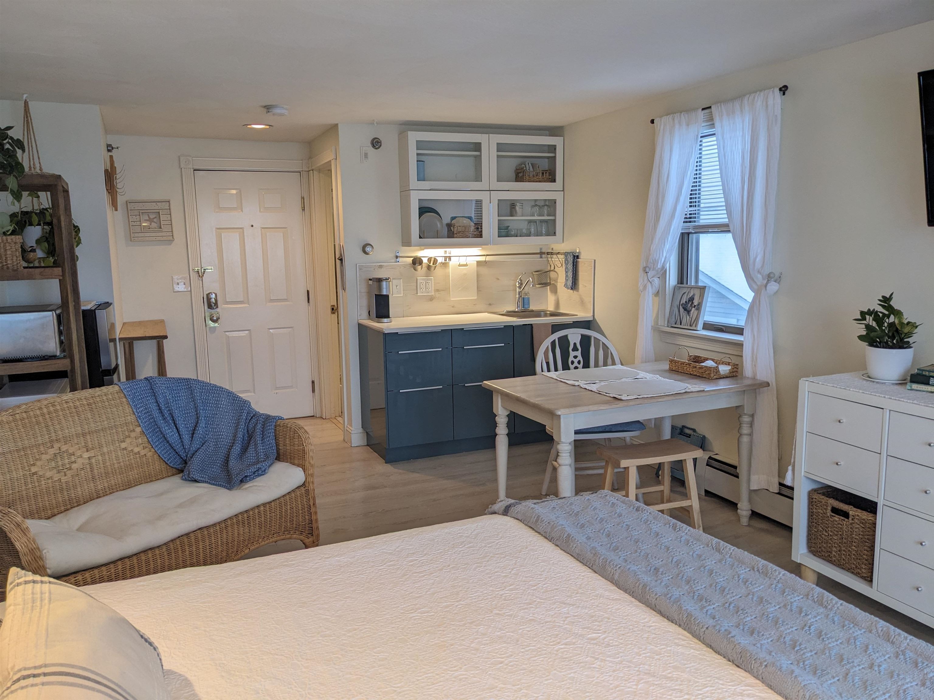 415 Ocean Boulevard 1D