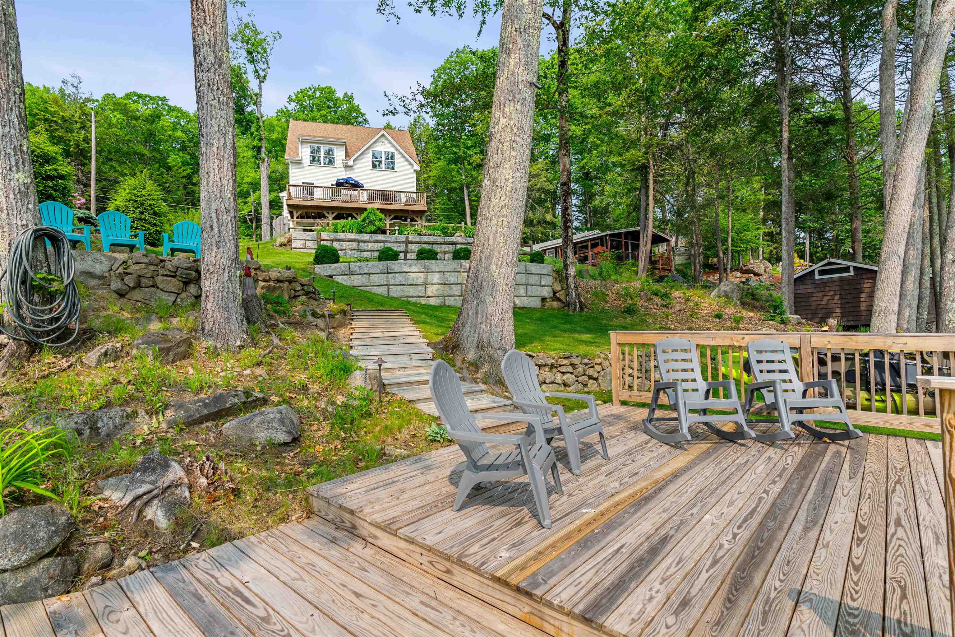 71 Lakeview Drive