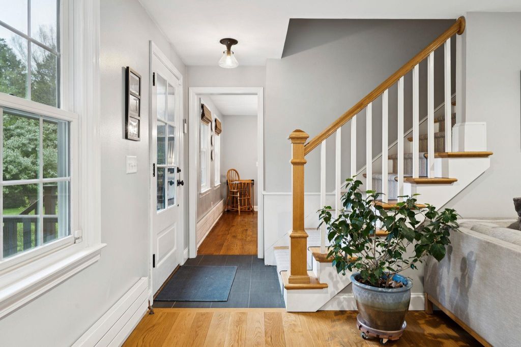 Photo of 12 Hemlock Road, Kensington, NH 03833 (MLS # 5089224)
