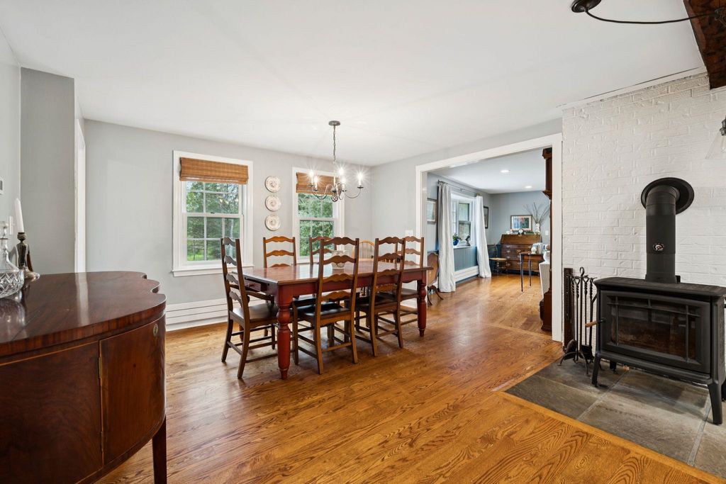 Photo of 12 Hemlock Road, Kensington, NH 03833 (MLS # 5089224)