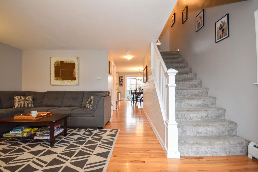 Photo of 135 Forrest Street #4, Plaistow, NH 03865 (MLS # 5066723)