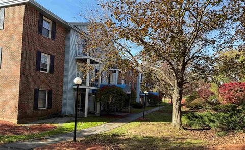 Photo of 1799 Bodwell Road #14, Manchester, NH 03109 (MLS # 5066465)