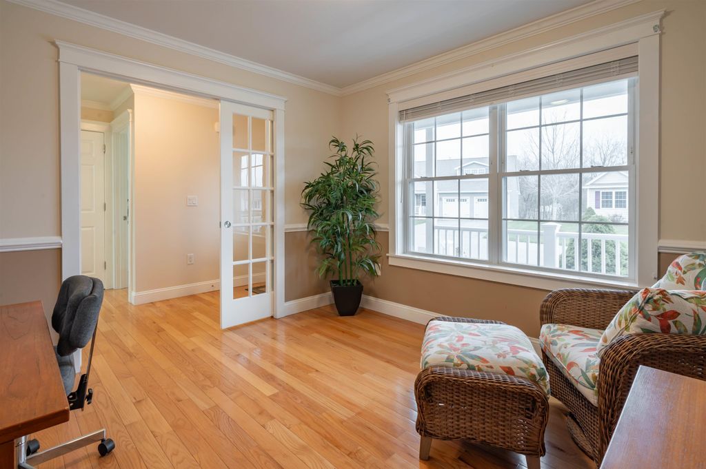 Photo of 14 Weymouth Court, Hudson, NH 03051 (MLS # 5085719)