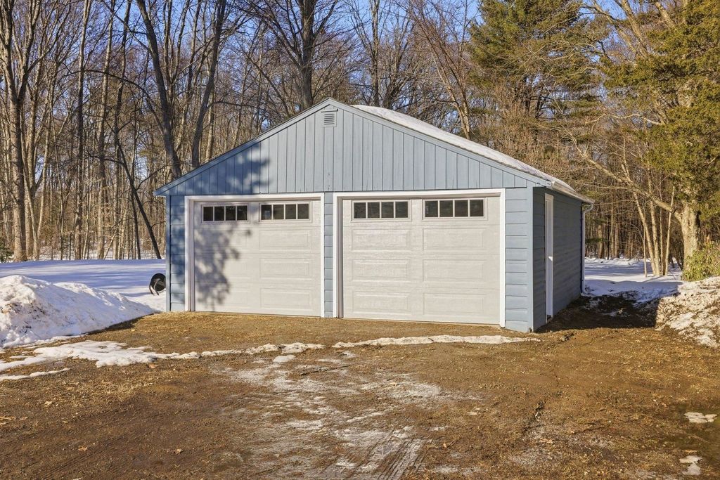 Photo of 29 Lovell Road, Stratham, NH 03885 (MLS # 5078738)