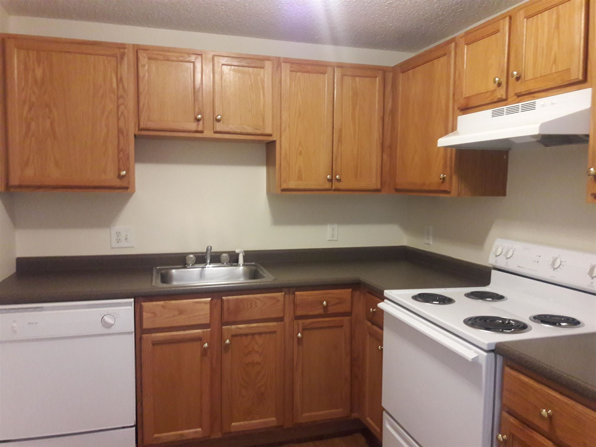 29 Capron Road 84