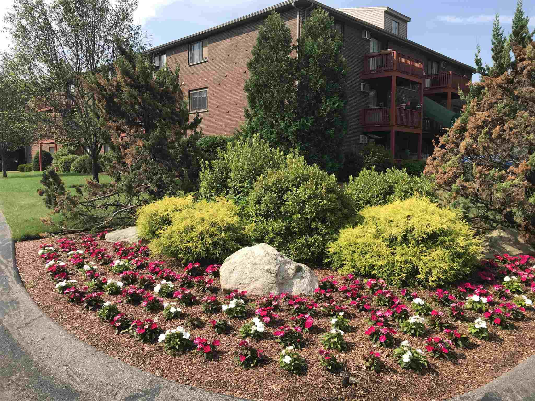 29 Capron Road 84