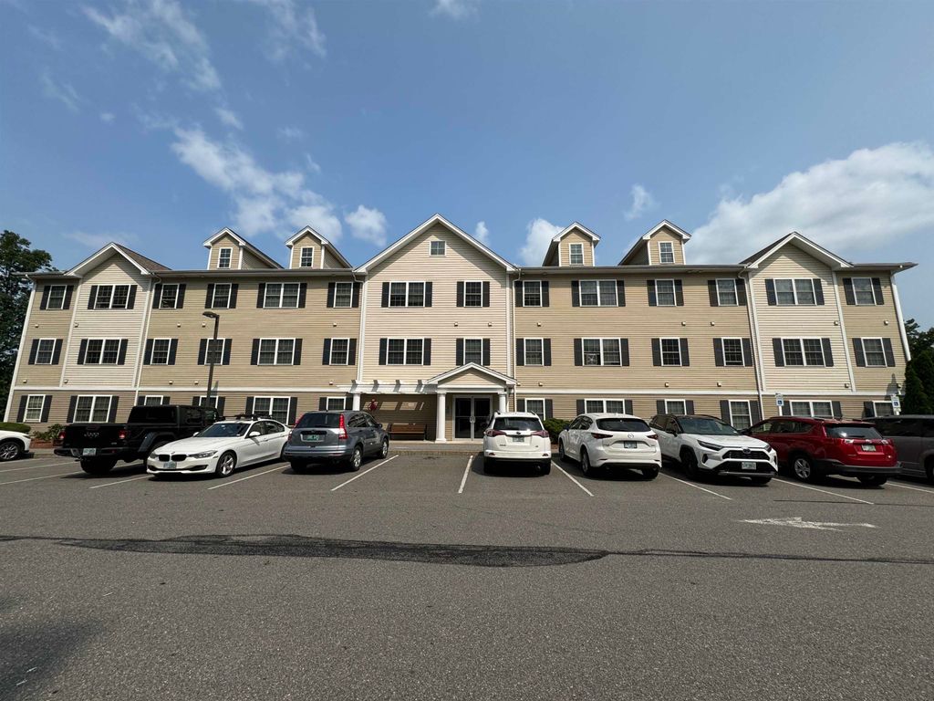 Photo of 30 Sentinel Court #106, Manchester, NH 03103 (MLS # 5087605)