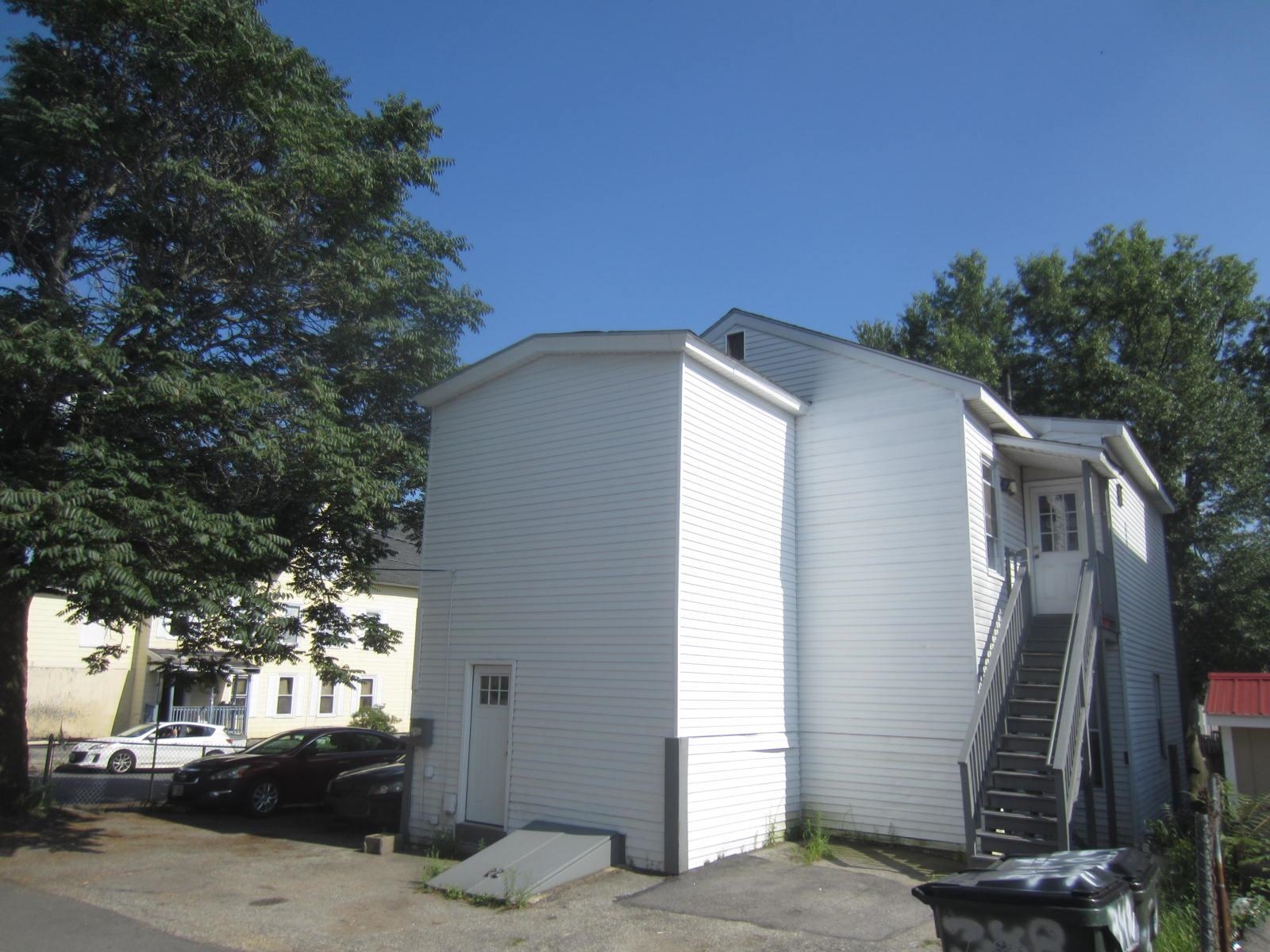 Manchester, New Hampshire 03103, United States, 6 Bedrooms Bedrooms, ,4 BathroomsBathrooms,Residential,Active,191043