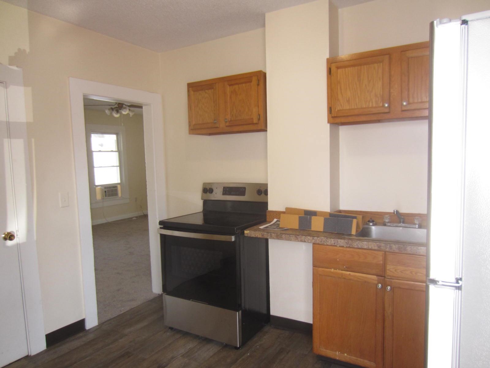 Manchester, New Hampshire 03103, United States, 6 Bedrooms Bedrooms, ,4 BathroomsBathrooms,Residential,Active,191043