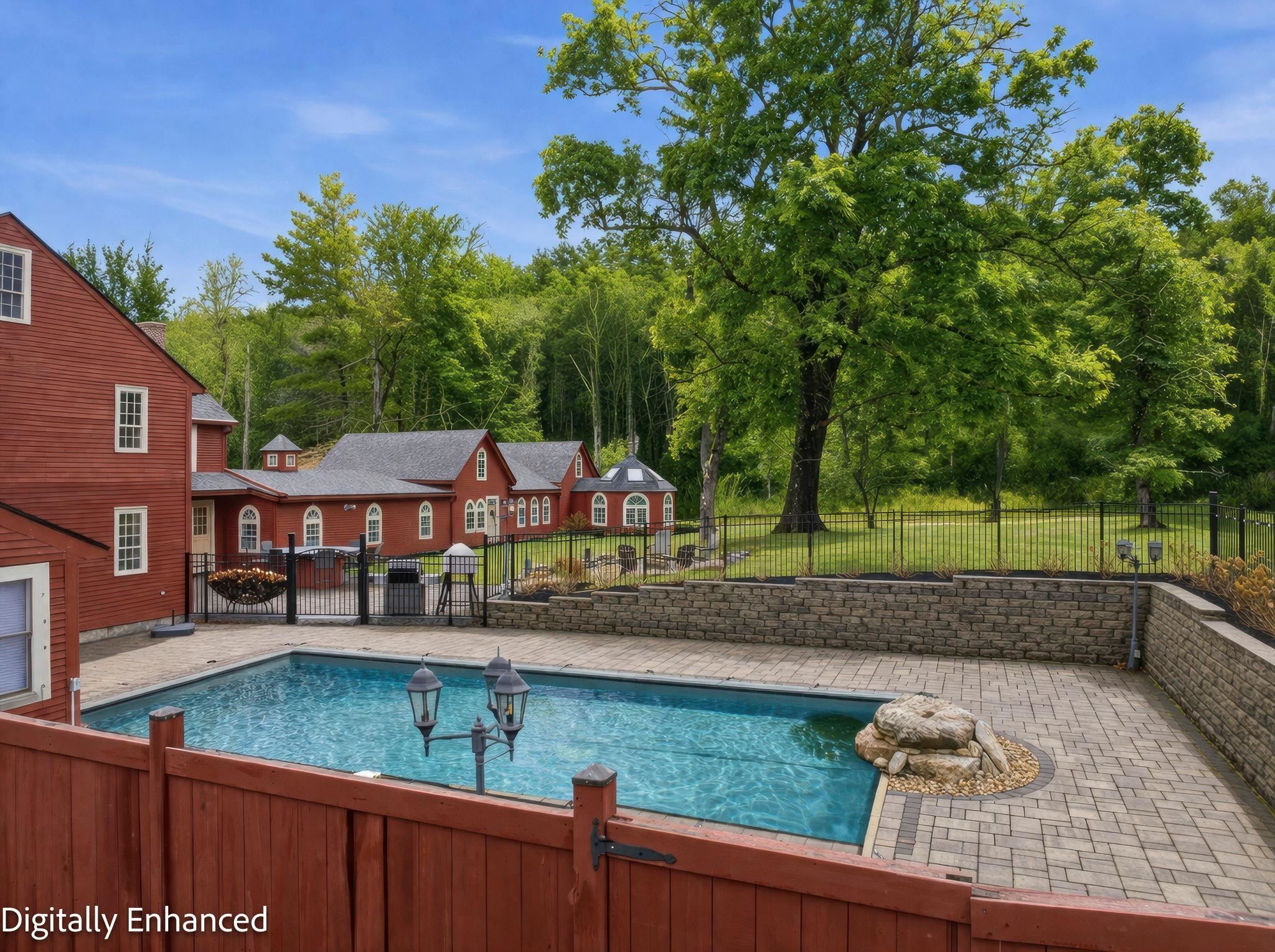 23 Old Manchester Road