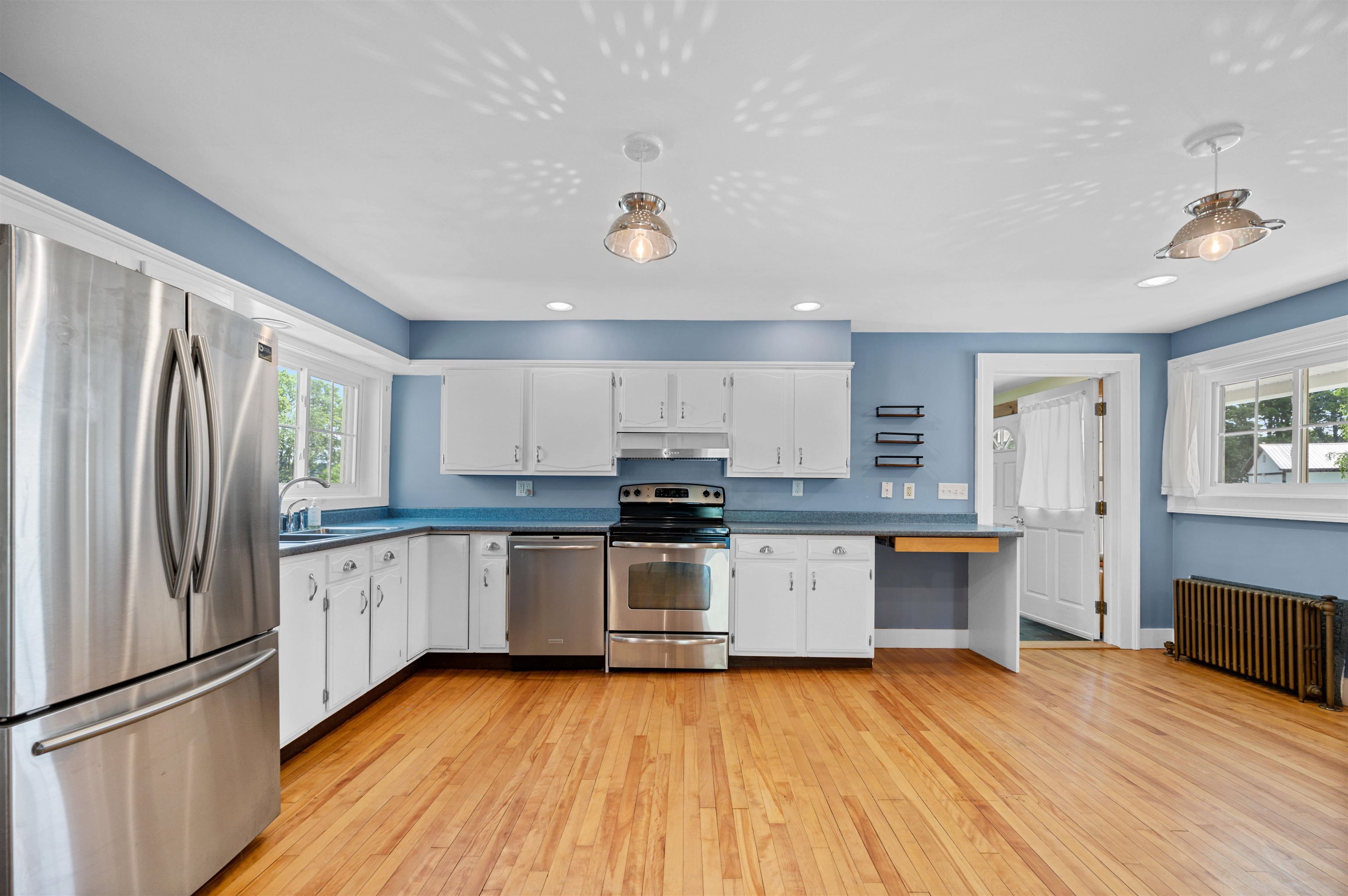 Danville, Vermont 05828, United States, 3 Bedrooms Bedrooms, ,2 BathroomsBathrooms,Residential,Pending,159946