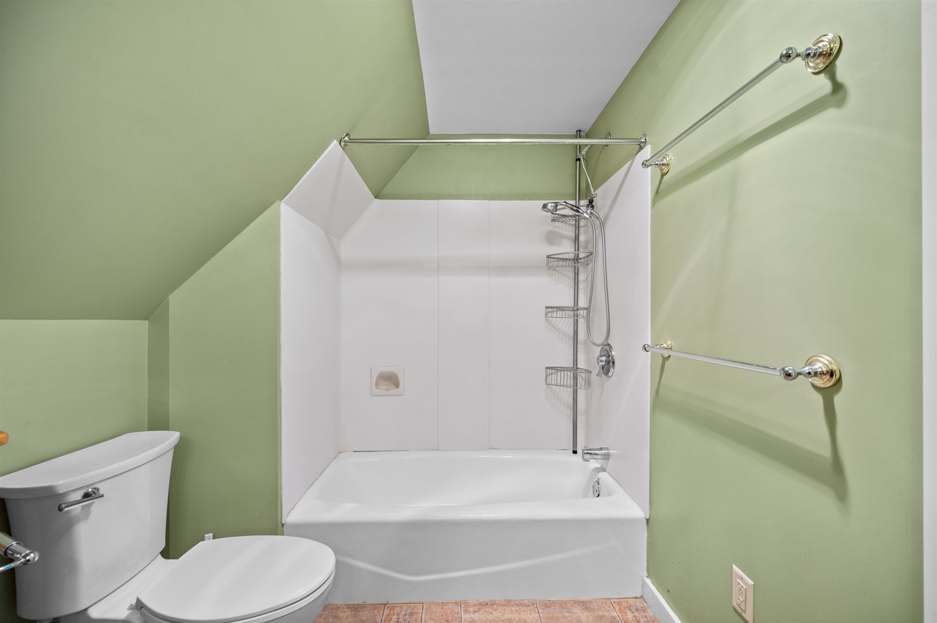 Danville, Vermont 05828, United States, 3 Bedrooms Bedrooms, ,2 BathroomsBathrooms,Residential,Pending,159946