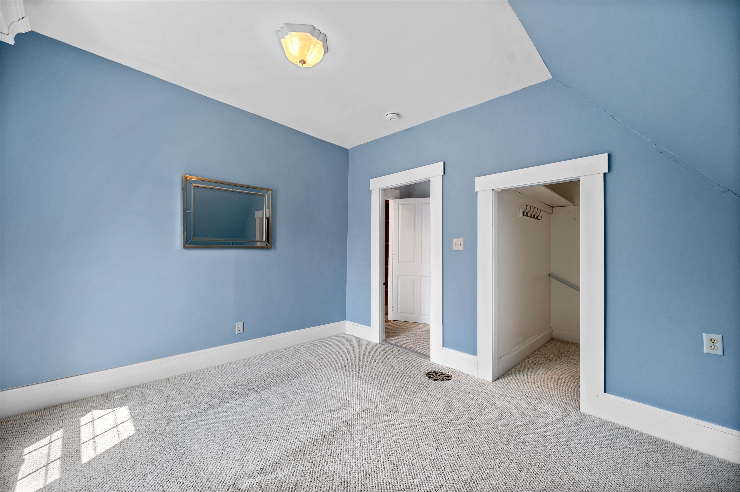 Danville, Vermont 05828, United States, 3 Bedrooms Bedrooms, ,2 BathroomsBathrooms,Residential,Pending,159946