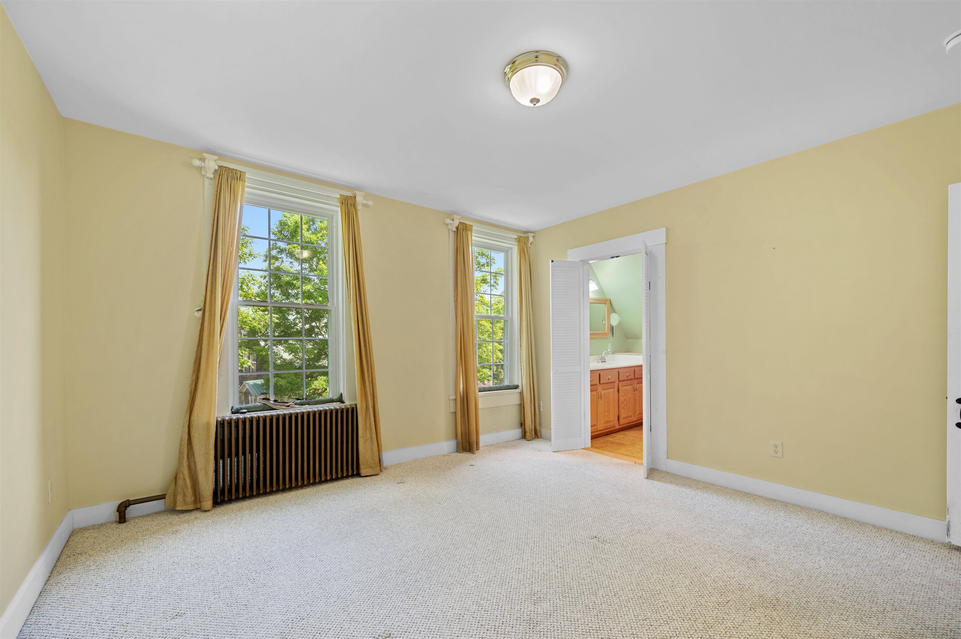 Danville, Vermont 05828, United States, 3 Bedrooms Bedrooms, ,2 BathroomsBathrooms,Residential,Pending,159946