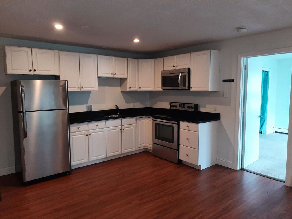 Photo of 7 Autumn Leaf Drive #3, Nashua, NH 03060 (MLS # 5080101)