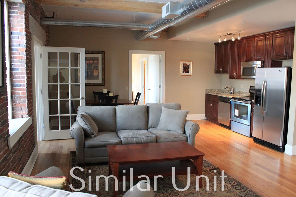 Photo of 300 Bedford Street #607, Manchester, NH 03101 (MLS # 5063924)