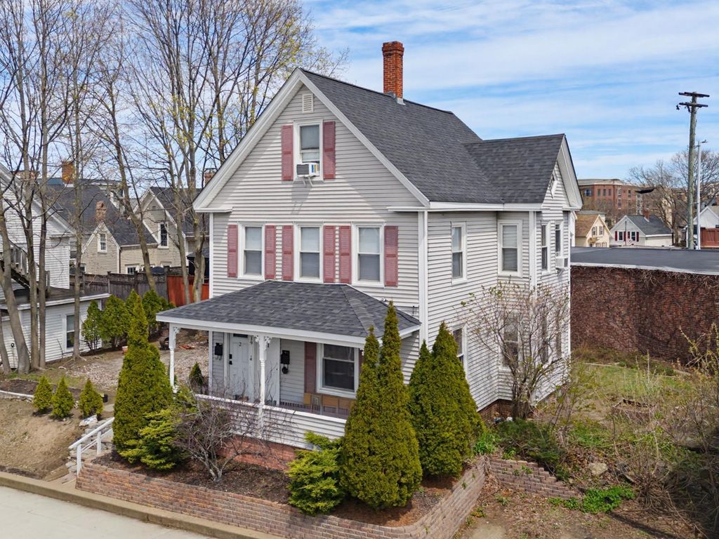 Photo of 19 Pearl Street #1, Portsmouth, NH 03801 (MLS # 5086106)