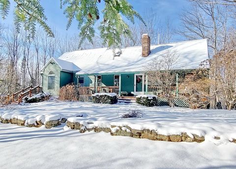 637 Wallace Hill Road Franconia NH 03580
