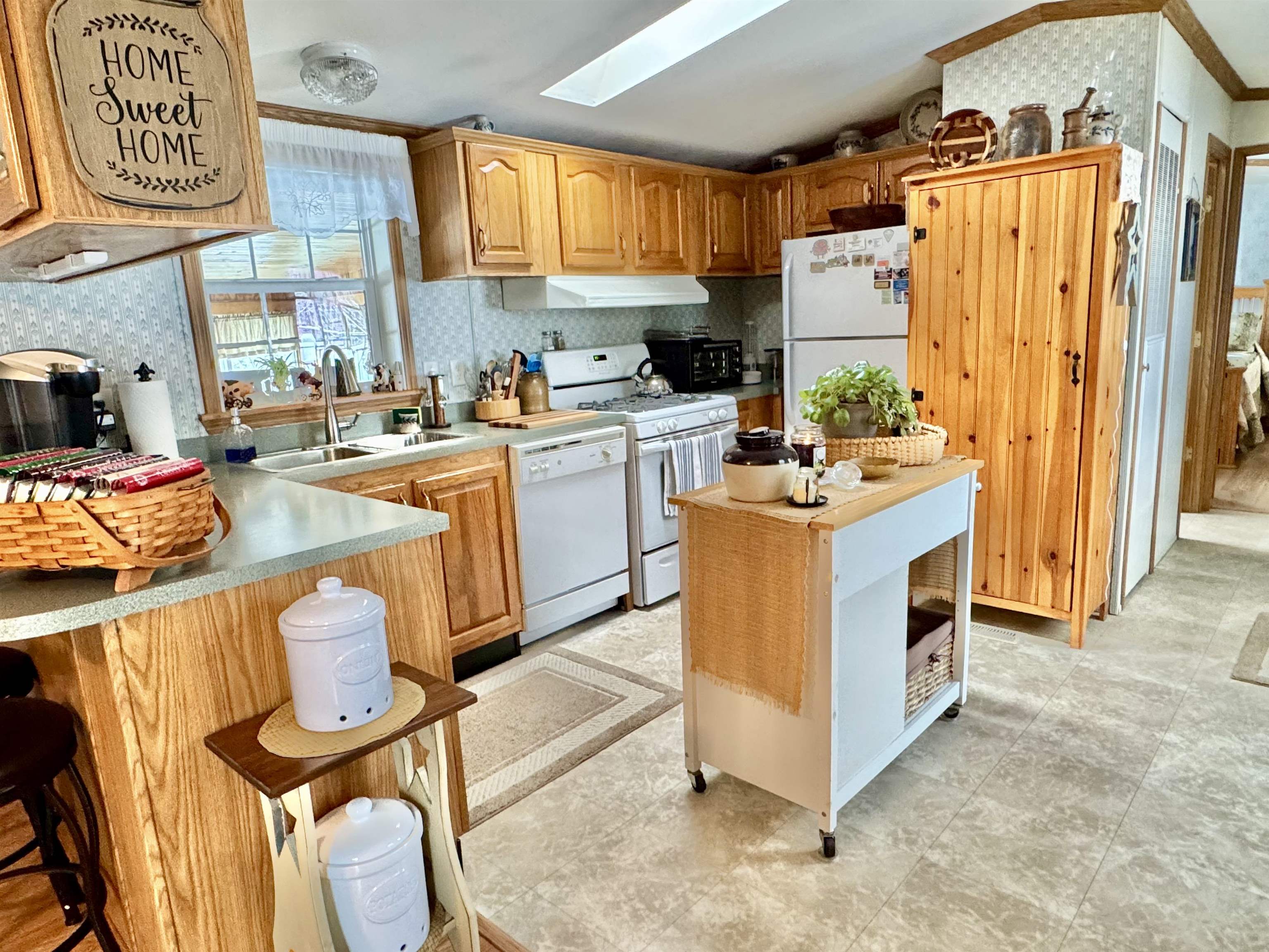 35 Goshen Road East