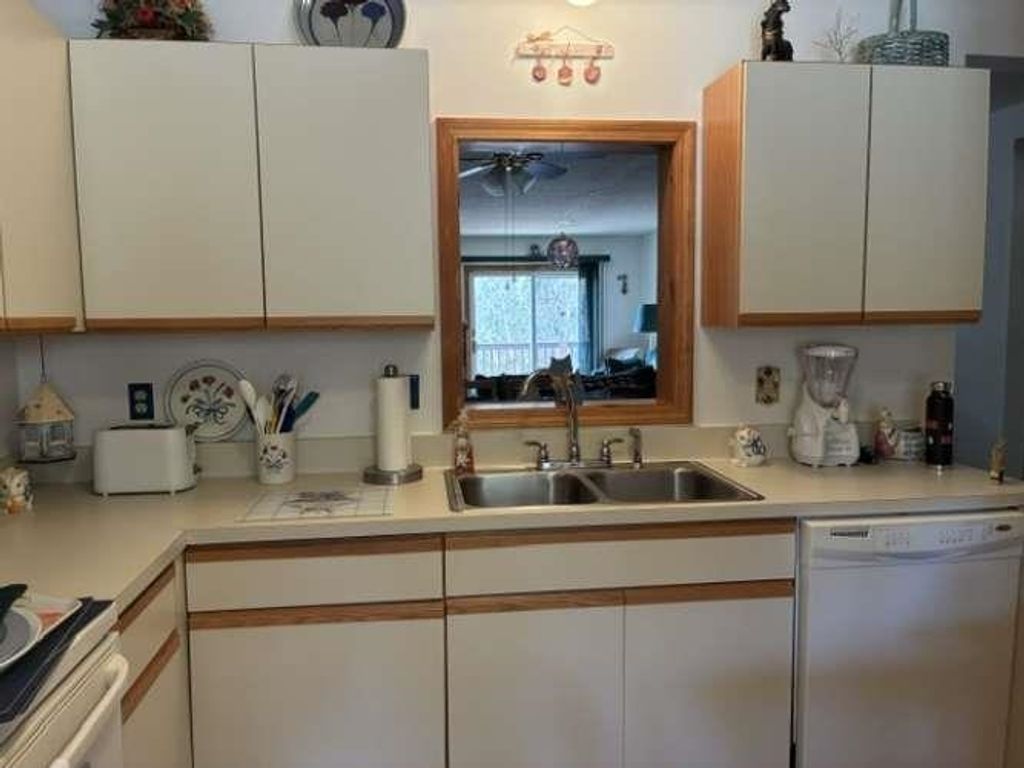 Photo of 11 Hummingbird Road #6, Lincoln, NH 03251 (MLS # 5083610)