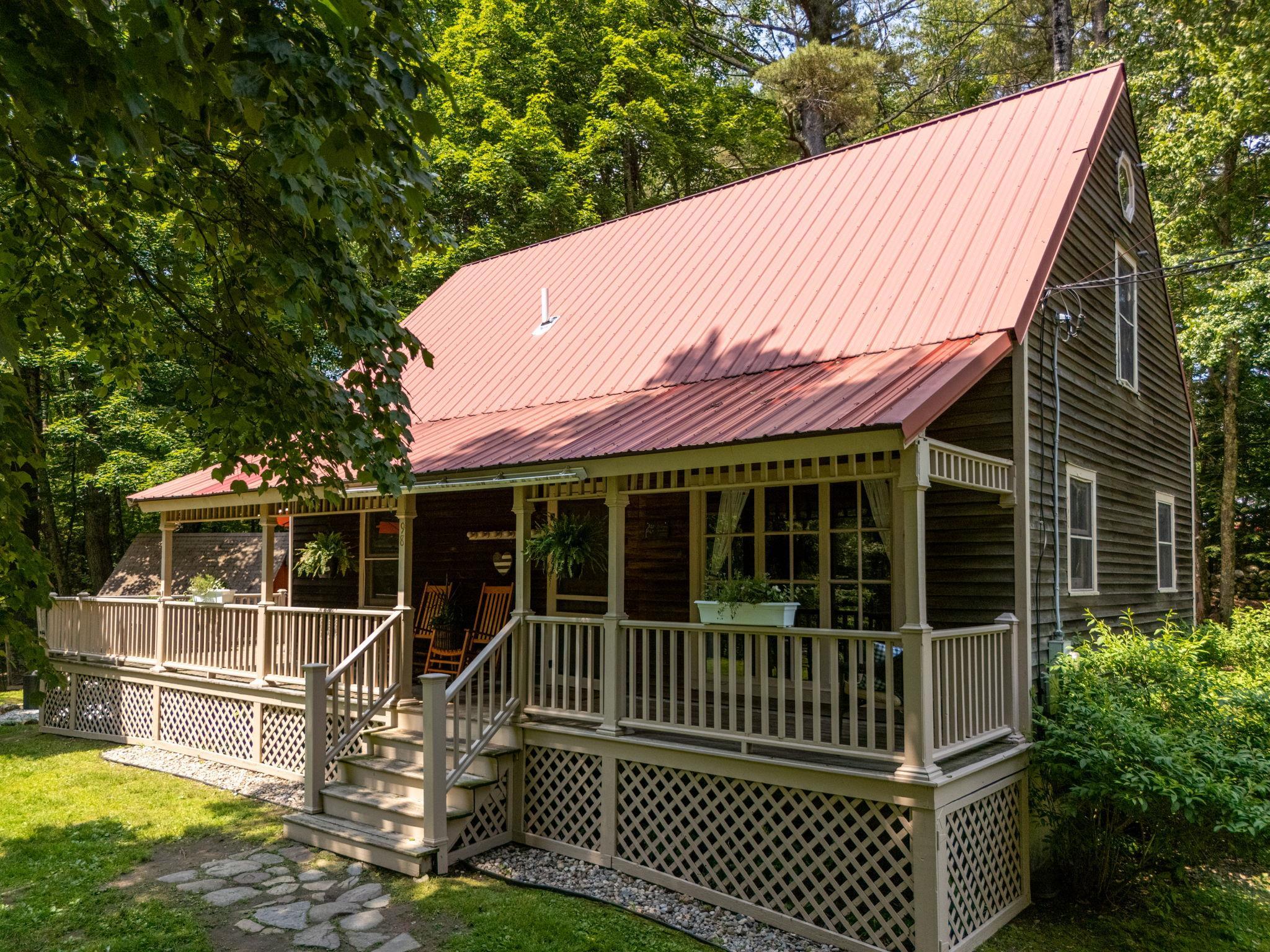 98 Bee Hole Road