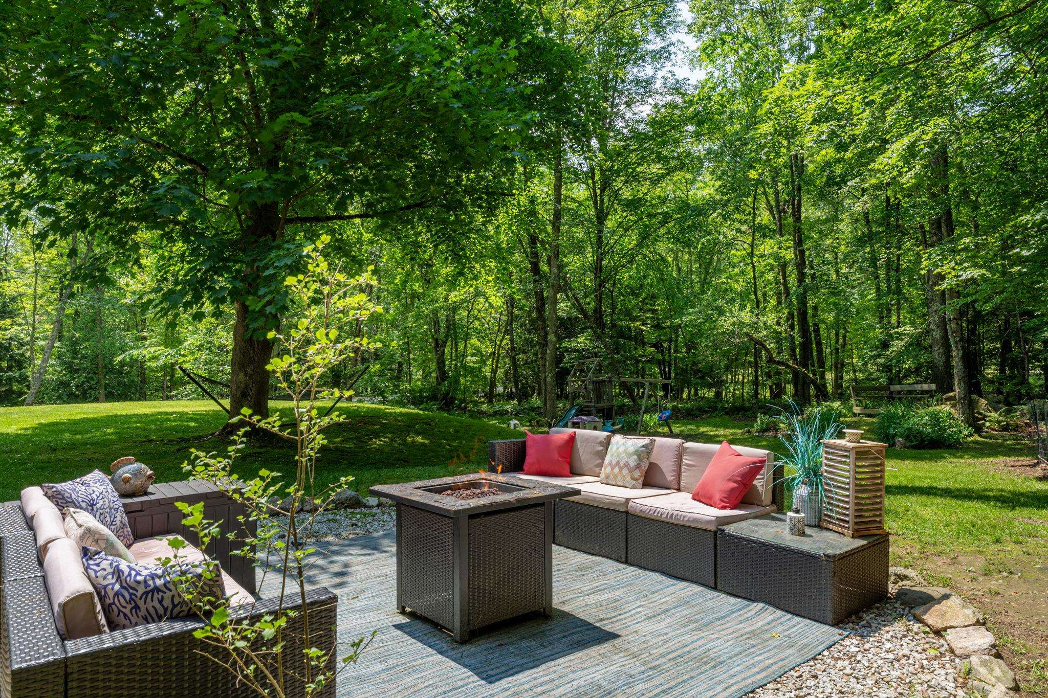 98 Bee Hole Road