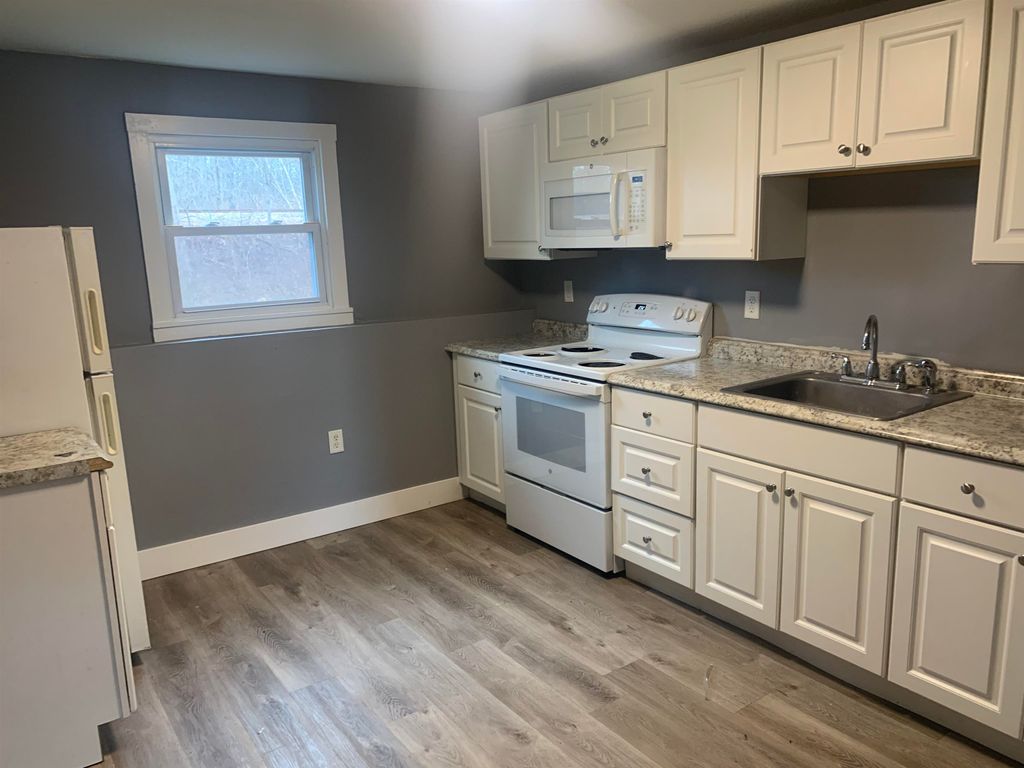 Photo of 354 Main Street #3, Somersworth, NH 03878 (MLS # 5076324)