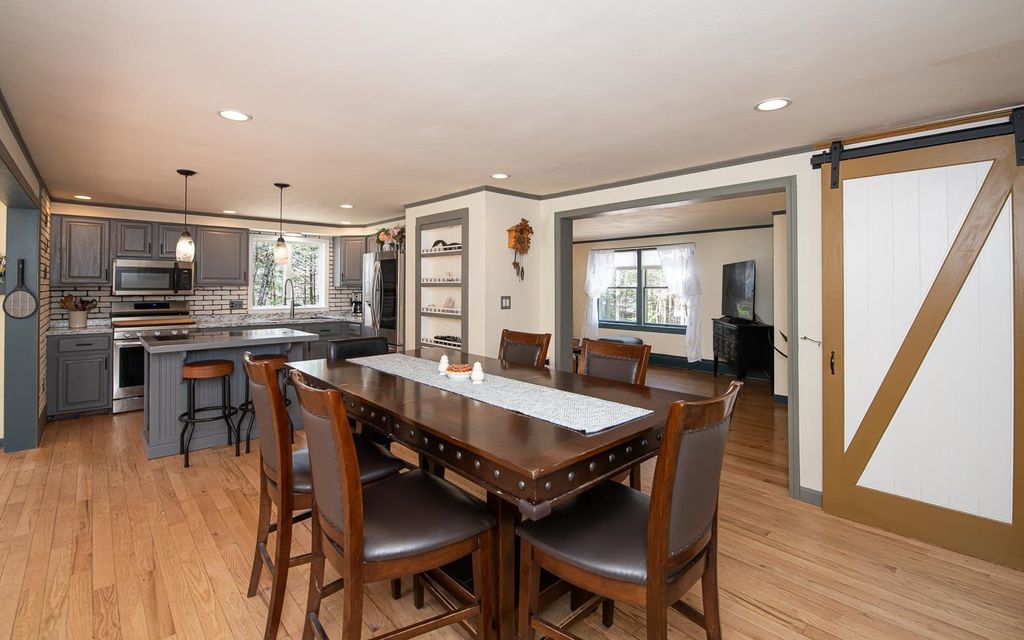 Photo of 6 Ridge Road, Deerfield, NH 03037 (MLS # 5085364)