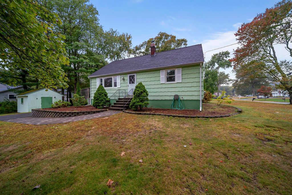 Photo of 25 Marie Avenue, Salem, NH 03079 (MLS # 5063081)