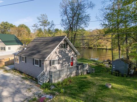 33 Moccasin Trail Hillsborough NH 03244