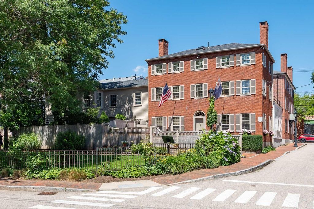 Photo of 20 Atkinson Street, Portsmouth, NH 03801 (MLS # 5084498)