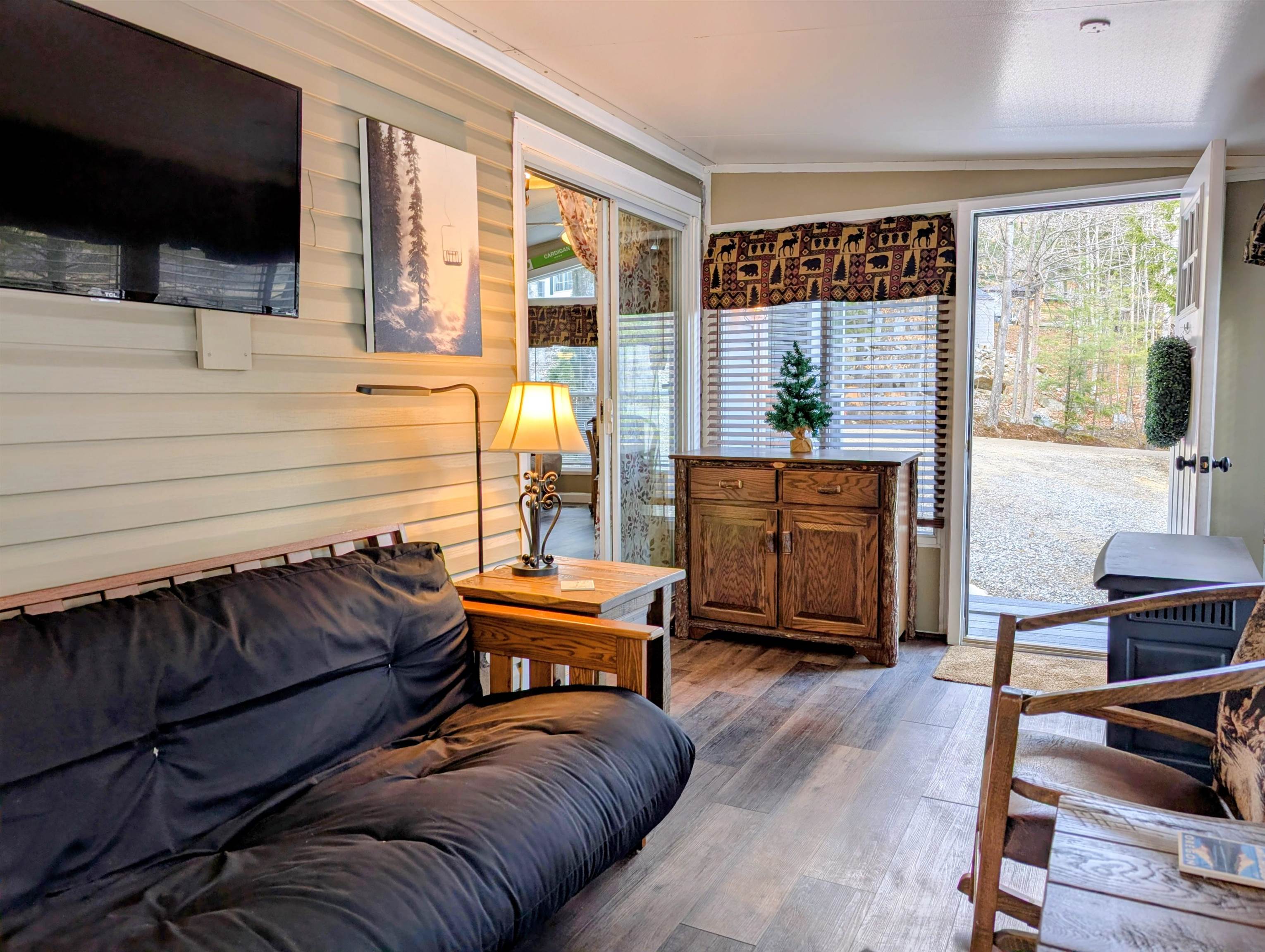 10 Hollows Road (aka Unit 48)