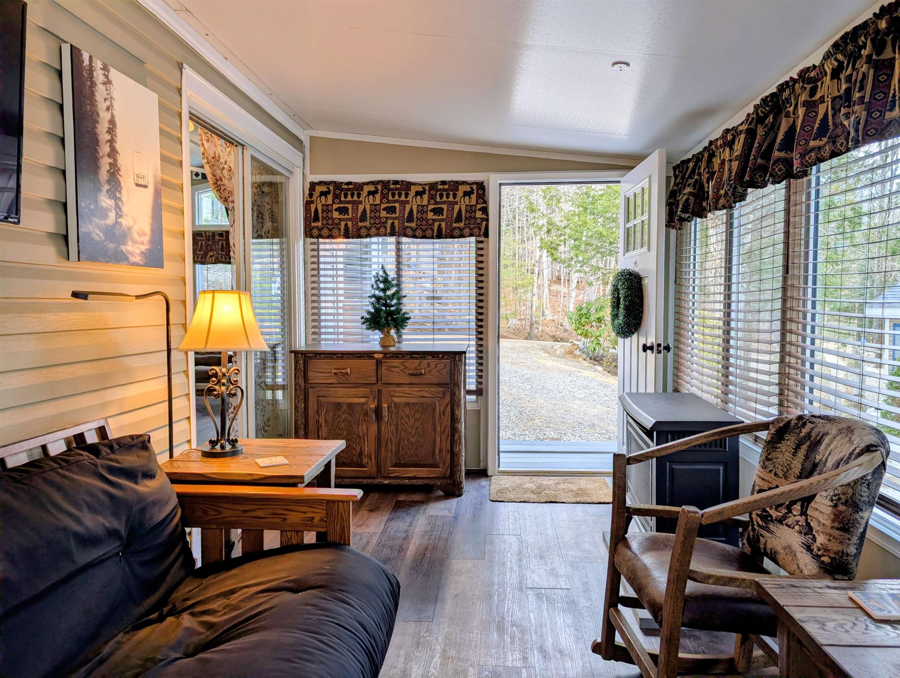 10 Hollows Road (aka Unit 48)