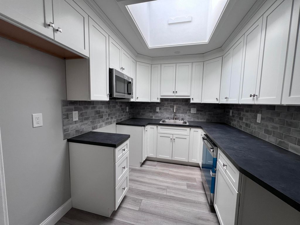 Photo of 444 Lafayette Road #3, Hampton, NH 03842 (MLS # 5078781)