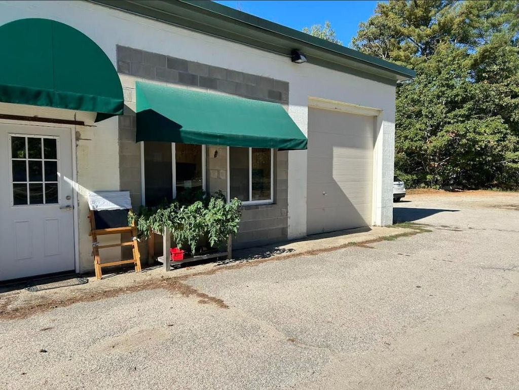 Photo of 41 Goboro Road #Building 41, Epsom, NH 03234 (MLS # 5064286)
