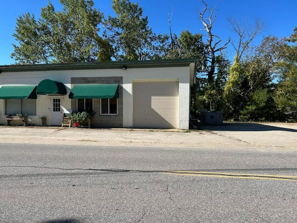 Photo of 41 Goboro Road #Building 41, Epsom, NH 03234 (MLS # 5064286)